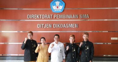 Tim Olimpiade Biologi Indonesia yang berhasil memboyong empat medali dalam Olimpiade Biologi Internasional ke-30. (Kemendikbud)