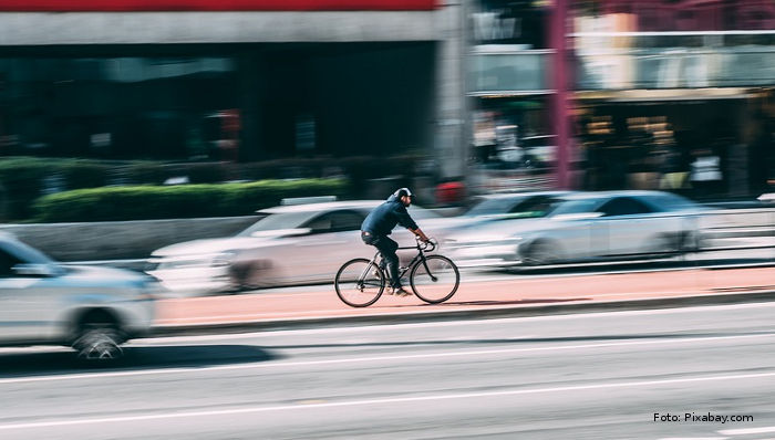 Etika Bersepeda di Jalan Raya