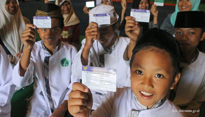 Cara Cek Siswa Penerima Kartu Indonesia Pintar untuk SD-SMA